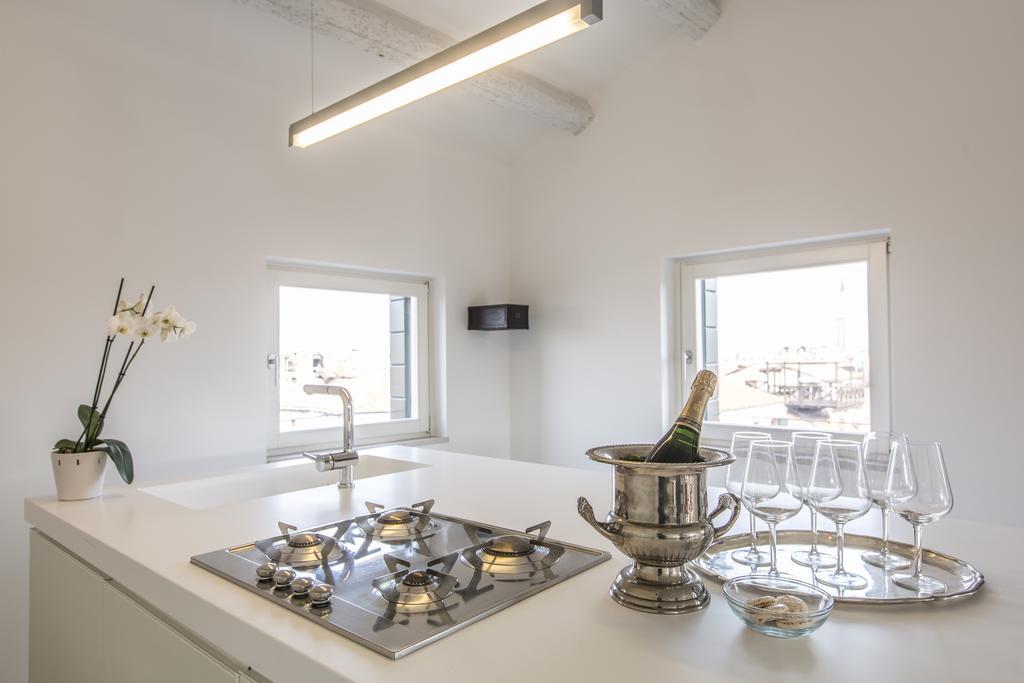 San Lorenzo Luxury Penthouse Венеция Экстерьер фото