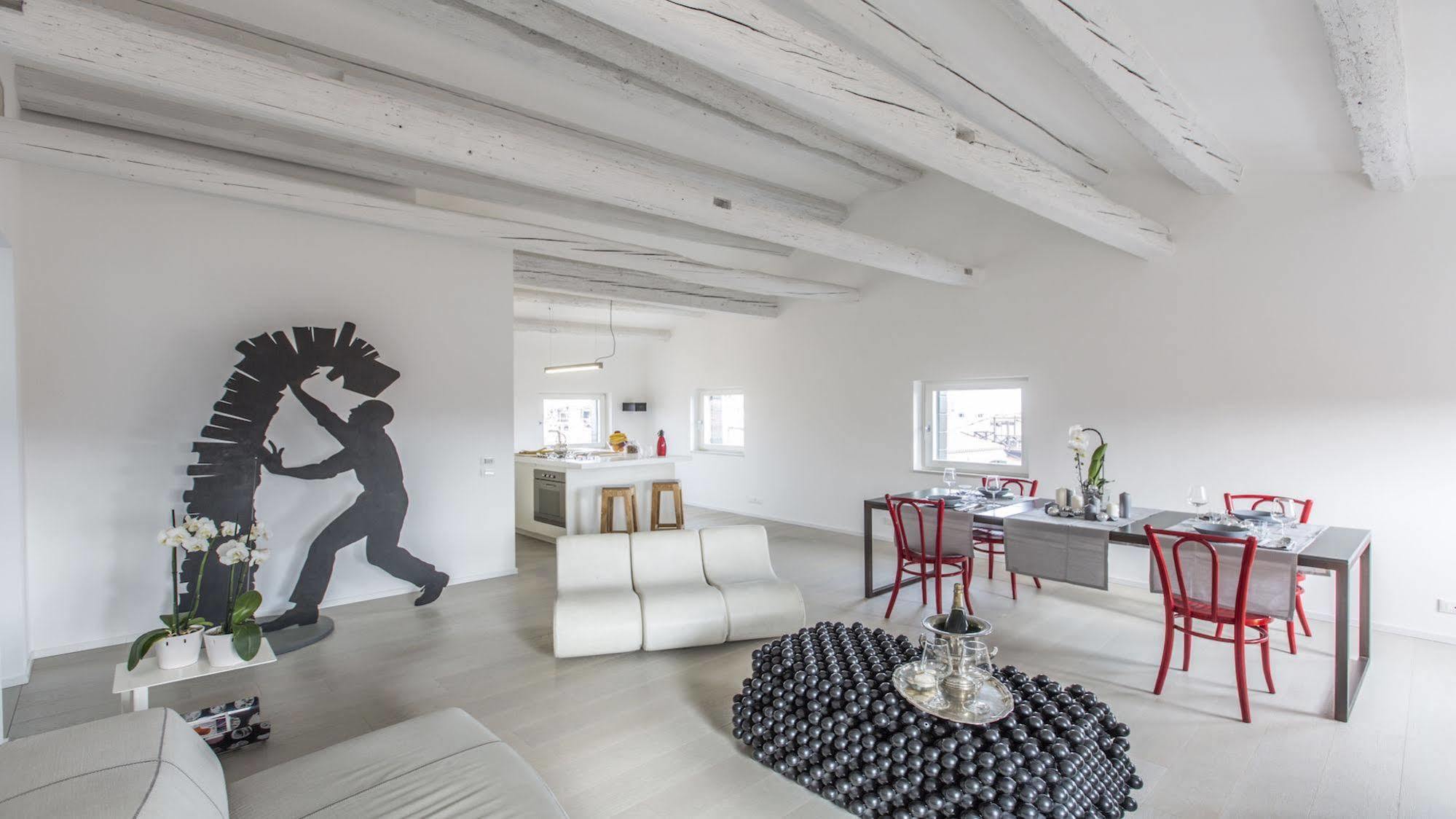 San Lorenzo Luxury Penthouse Венеция Экстерьер фото